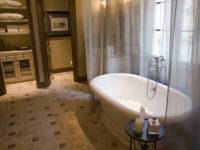 bigstockphoto_Luxury_Home_Bathroom_2871293